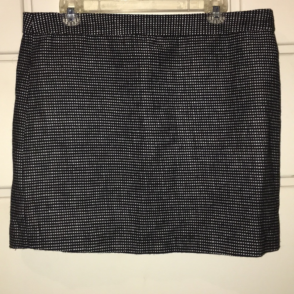 NWOT Exposed Back Zip